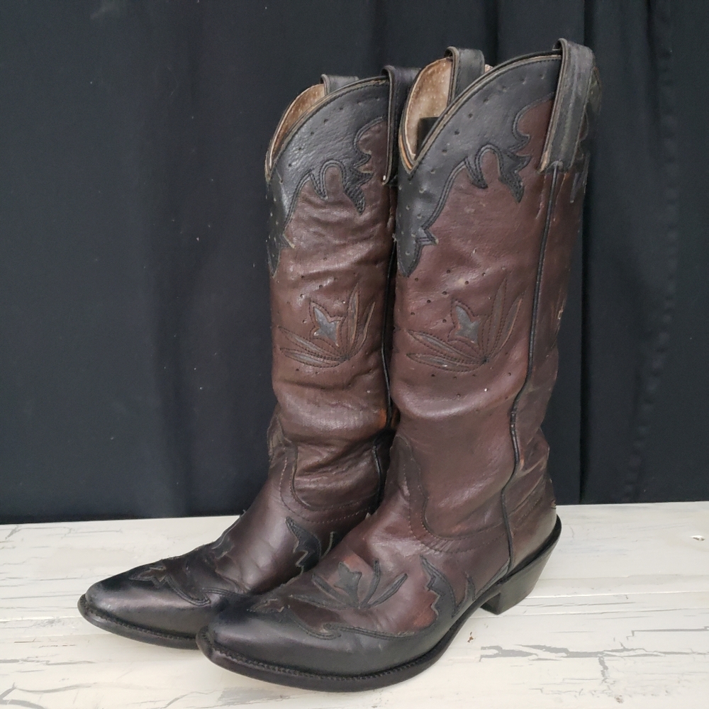Justin Cowboy Boots in Brown & Black - Women's size 6.5 B
